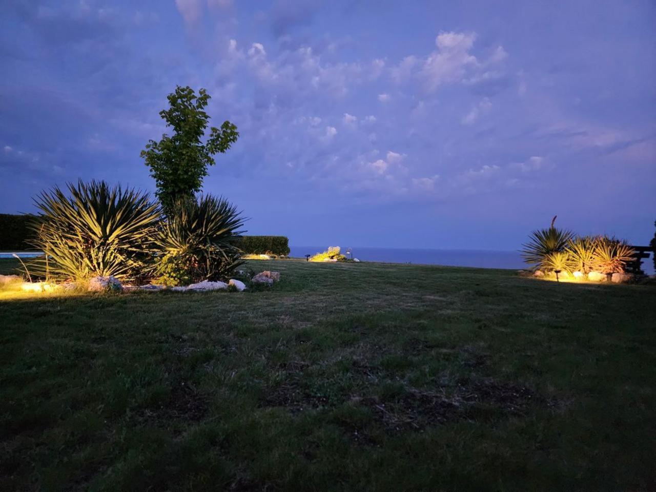 Private Villa 102 With Heated Pool In Blacksearama Baltsjik Eksteriør bilde