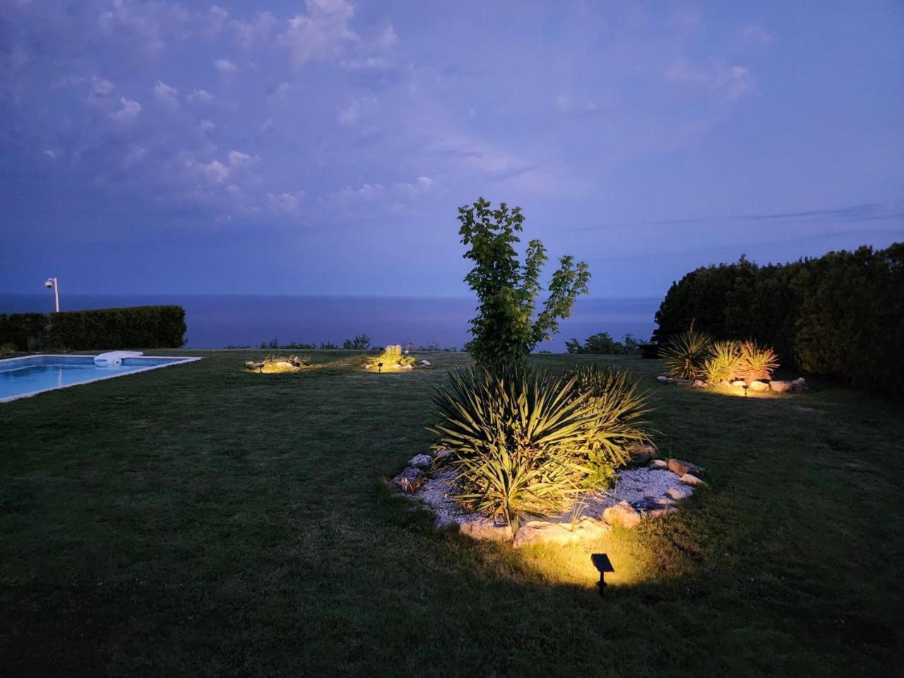 Private Villa 102 With Heated Pool In Blacksearama Baltsjik Eksteriør bilde