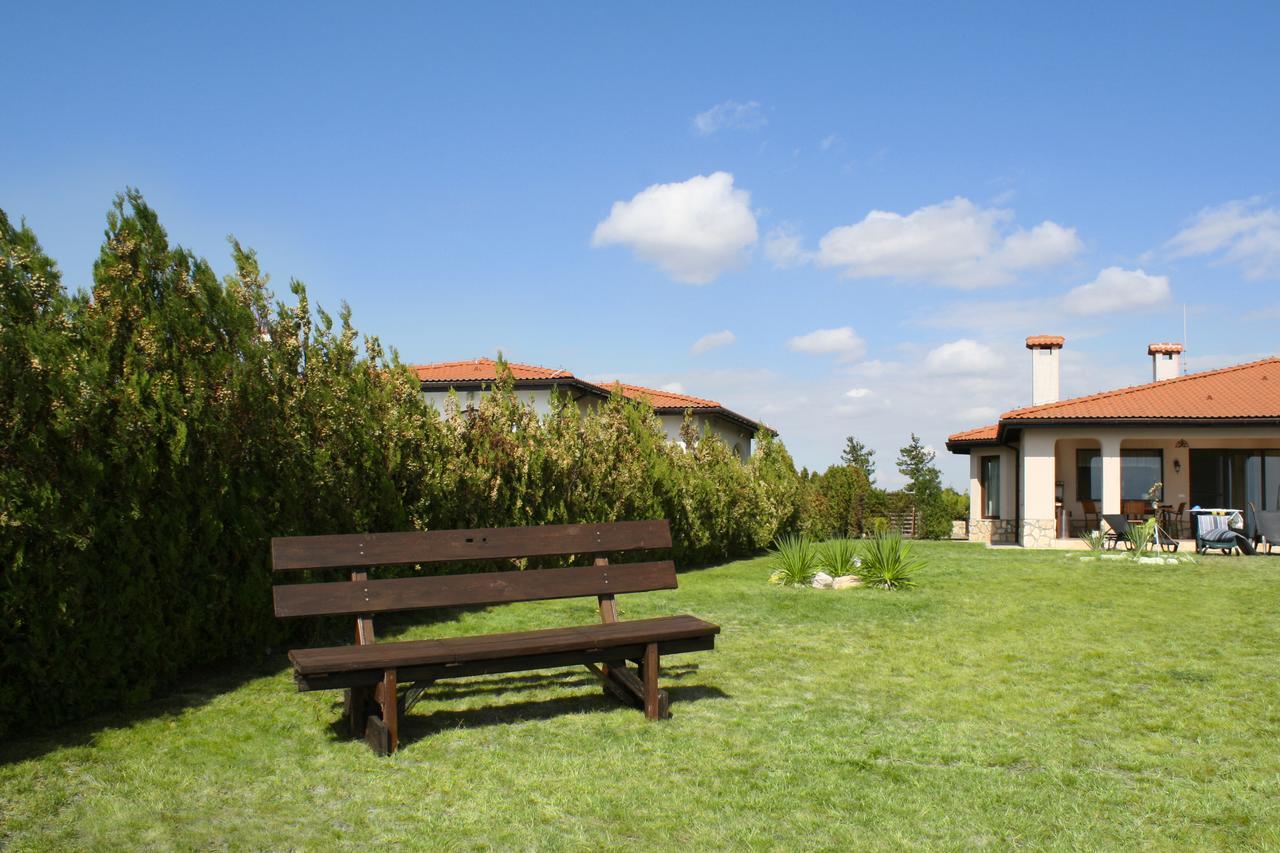 Private Villa 102 With Heated Pool In Blacksearama Baltsjik Eksteriør bilde